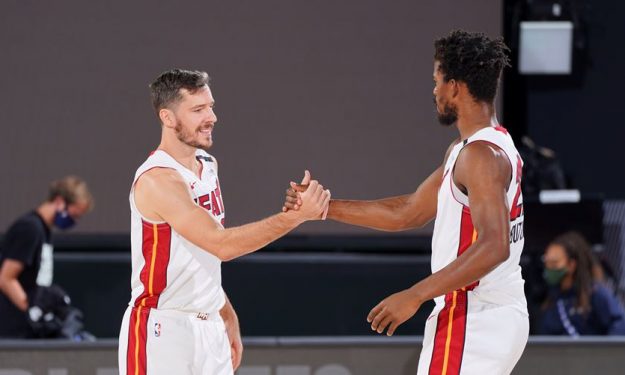 goran-dragic-jimmy-butler-miami-heat-vs-milwaukee-bucks-nba-playoff-bubble-orlando-basketball-nbaleague-kosarka-rezultati-playoffs