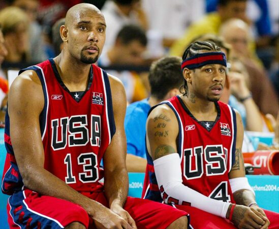 tim-duncan-allen-iverson-5-worst-team-perfomances-usa-basketball-history-5-najgorih-timova-americka-reprezentacija